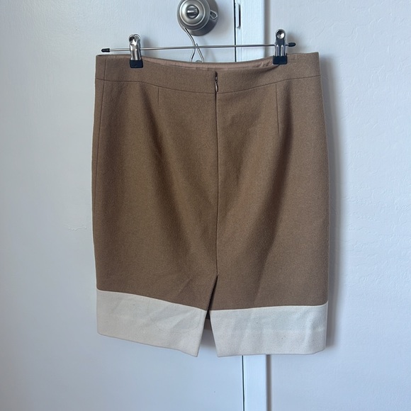 J. Crew wool camel and cream two-toned pencil skirt size 4. - Picture 3 of 6